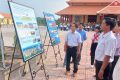 Tham quan trưng bày hình ảnh, tài liệu về lịch sử tỉnh Kiên Giang nhân kỷ niệm 50 năm ngày giải phóng miền Nam, thống nhất đất nước