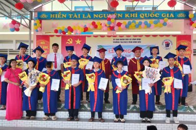 LỄ TỔNG KẾT – GẮN VỚI LỄ RA TRƯỜNG CHO HỌC SINH LỚP 9 VÀ CÔNG NHẬN HOÀNG THÀNH CHƯƠNG TRÌNH TIỂU HỌC CHO HỌC SINH LỚP 5 NĂM HỌC 2025-2026